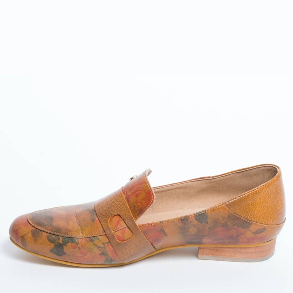 🆕 Tan Roses Real Leather Loafer - Picture 9 of 9